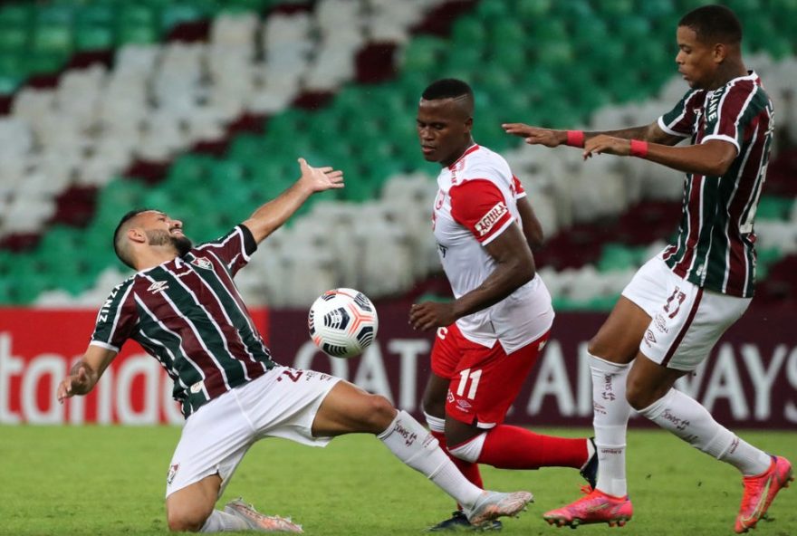 despedida-emocionante3A-fluminense-x-cruzeiro-marca-possivel-adeus-de-arias2C-idolo-colombiano-do-clube.-trajetoria-de-superacao-e-conquistas-deixa-legado-inspirador-para-os-torcedores