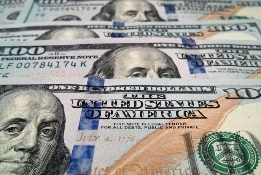 despesas-de-brasileiros-no-exterior-batem-recorde-em-11-anos-em-20253B-dolar-cai-e-iof-aumenta despesas-de-brasileiros-no-exterior-batem-recorde-em-11-anos-em-20253B-dolar-cai-e-iof-aumenta