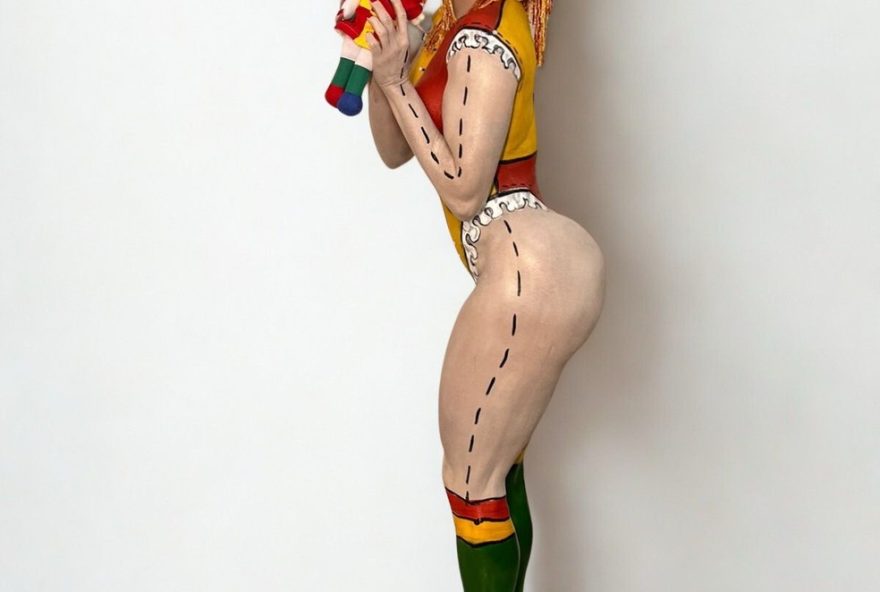 destaque-do-salgueiro-desfila-pintada-de-emilia-com-tapa-sexo-de-10cm3A-fotos-e-video destaque-do-salgueiro-desfila-pintada-de-emilia-com-tapa-sexo-de-10cm3A-fotos-e-video