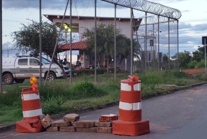 detento-e-encontrado-morto-em-tumulto-no-presidio-regional-de-montes-claros3A-investigacoes-em-andamento