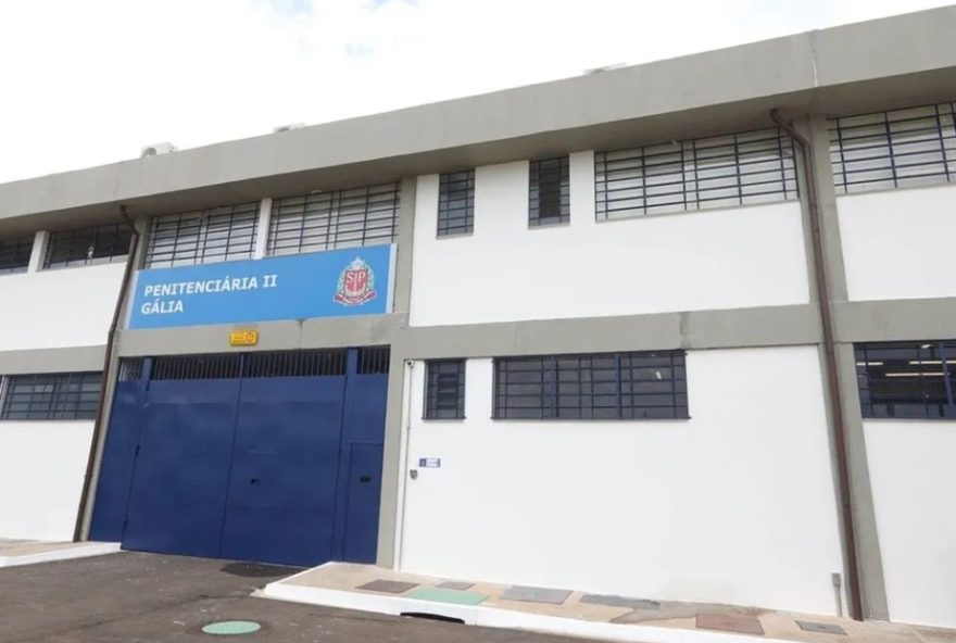 detento-usa-removedor-de-esmalte-para-atear-fogo-em-companheira-trans-na-penitenciaria3A-sap-investiga-caso-de-violencia-de-genero detento-usa-removedor-de-esmalte-para-atear-fogo-em-companheira-trans-na-penitenciaria3A-sap-investiga-caso-de-violencia-de-genero