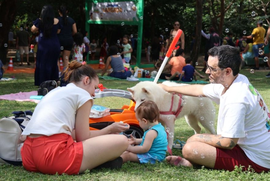 dia-d-da-infancia3A-evento-com-brincadeiras-no-parque-do-coco-para-criancas-e-familias
