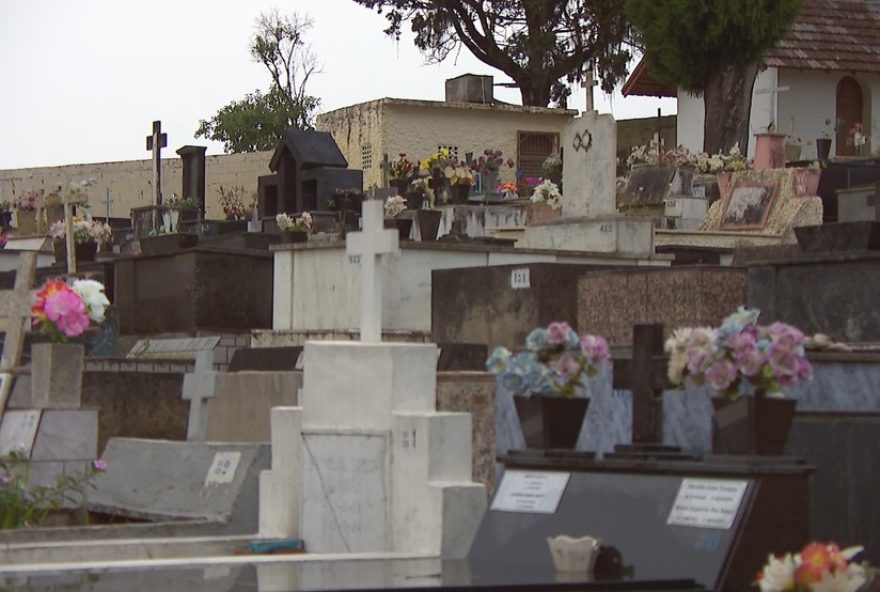 dia-de-finados-em-juiz-de-fora3A-horarios-de-cemiterios-e-missas-na-cidade