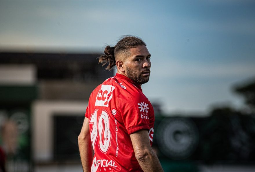 diego-torres-se-despede-do-vila-nova-e-deve-fechar-com-o-guarani3A-mudancas-no-clube-colorado-e-oportunidades-no-clube-de-campinas