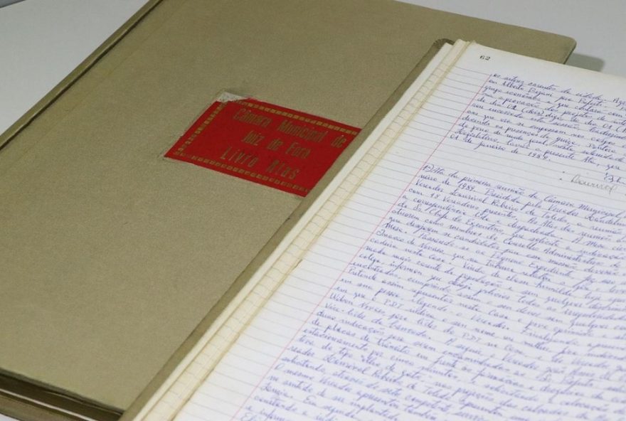 digitalizacao-revela-memoria-politica-de-juiz-de-fora-desde-19503A-atas-historicas-disponiveis-para-consulta-online
