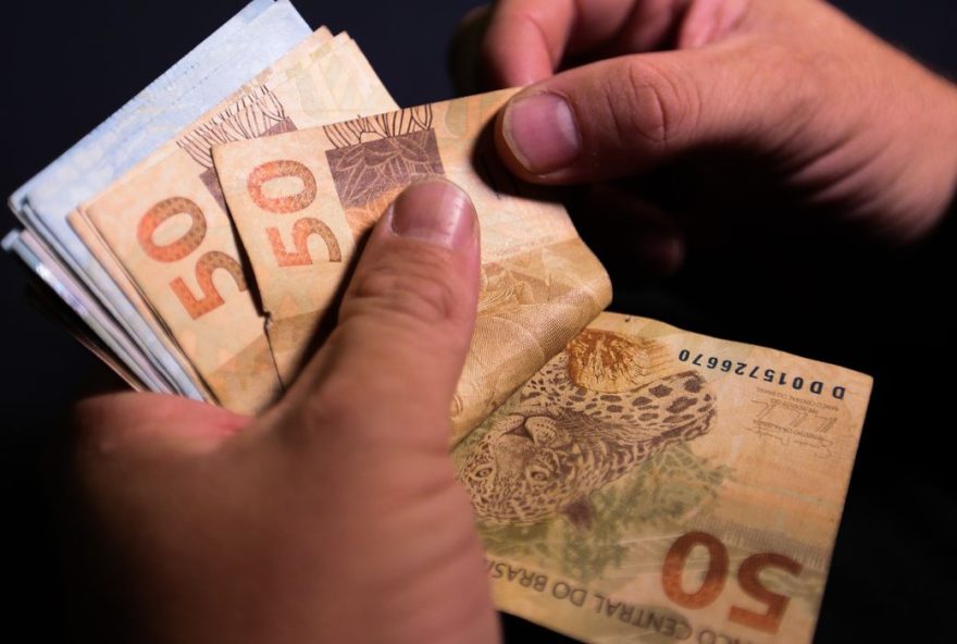 Média mensal em reais na capital está em R$ 3.519,74 (Foto: Agência Brasil)