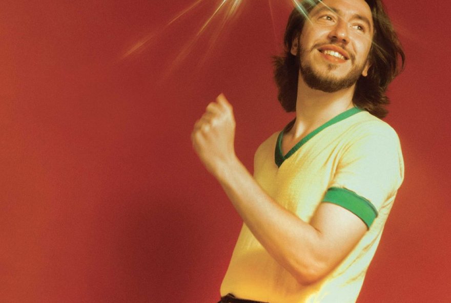 diogo-strausz-revitaliza-o-groove-disco-funk-de-lincoln-olivetti-26-robson-jorge-em-dance-para-se-salvar diogo-strausz-revitaliza-o-groove-disco-funk-de-lincoln-olivetti-26-robson-jorge-em-dance-para-se-salvar