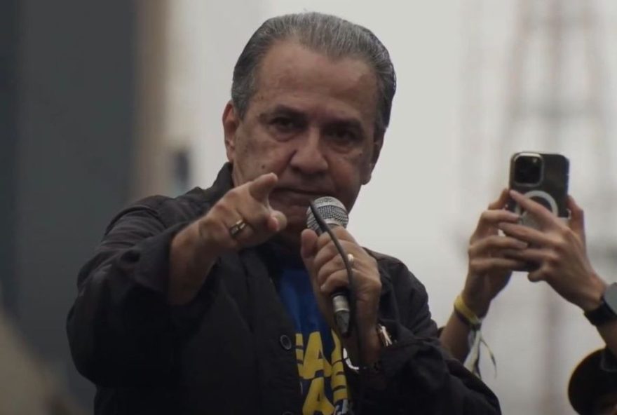 direita-amadora-provoca-risos-na-esquerda2C-afirma-malafaia