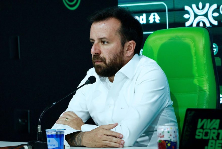 diretor-do-goias-confia-no-elenco-e-minimiza-derrota2C-focando-no-acesso-e-no-titulo