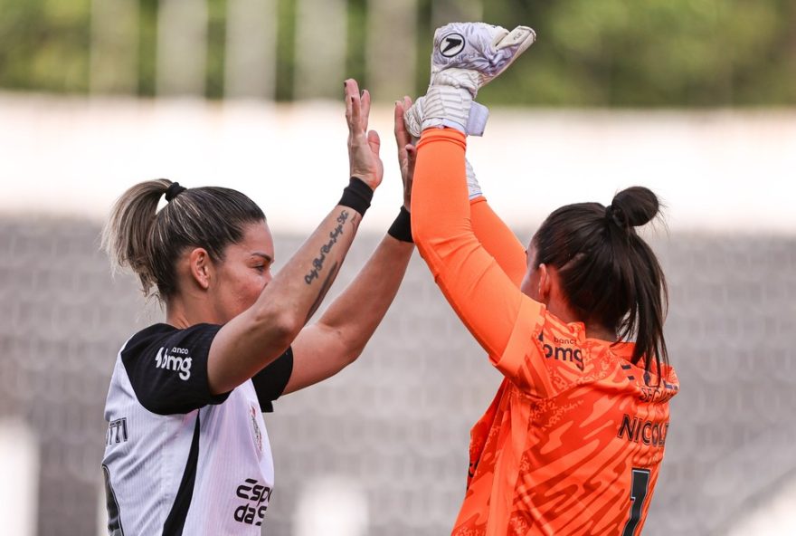 diretora-do-corinthians-feminino-fala-sobre-novo-comando-e-divida3A-detalhes-do-futuro-do-time-para-o-brasileirao-2025