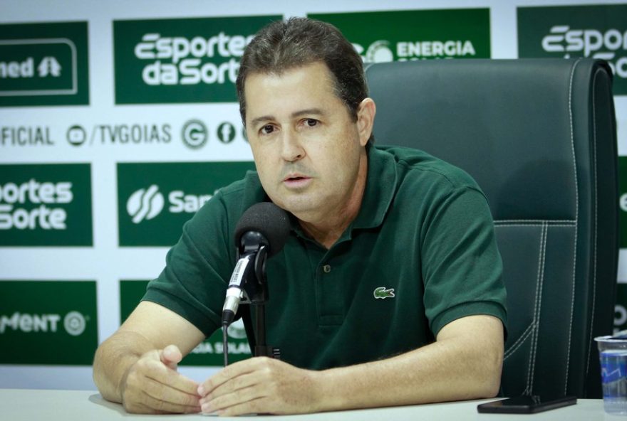 diretoria-do-goias-em-silencio-apos-fracasso-na-serie-b3A-torcida-incomodada