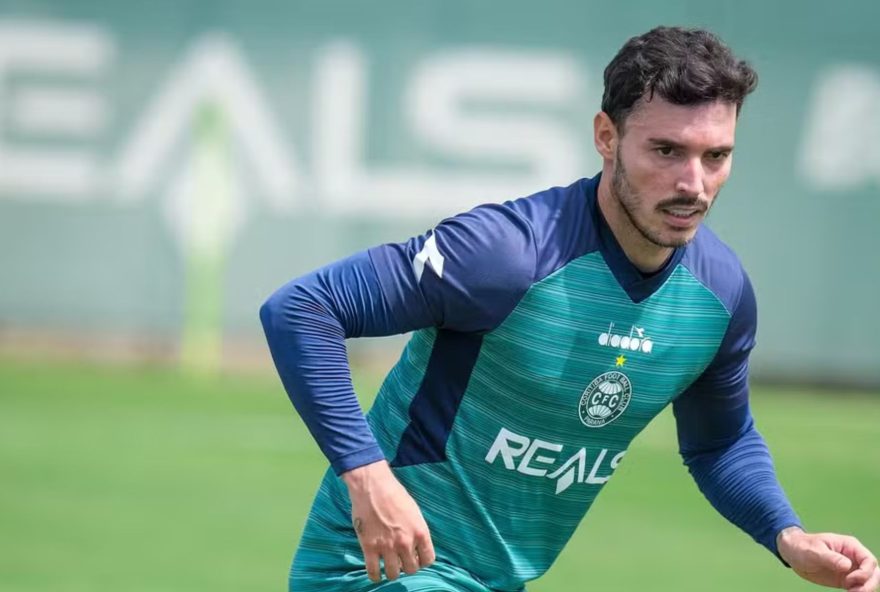 dirigente-ameaca-ex-jogador-do-vitoria3A-22vou-estragar-a-carreira-dele22