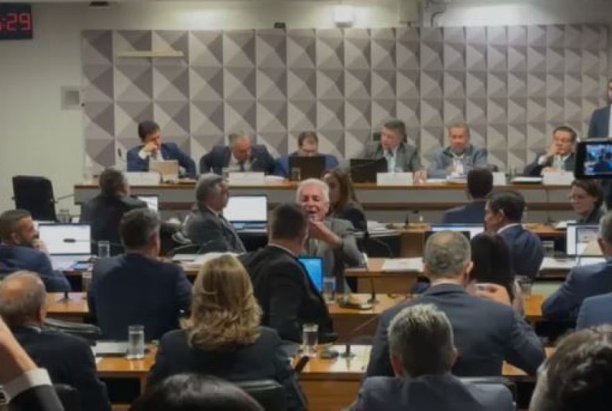 discussao-entre-rogerio-correia-e-sostenes-cavalcante-na-cpmi-do-inss