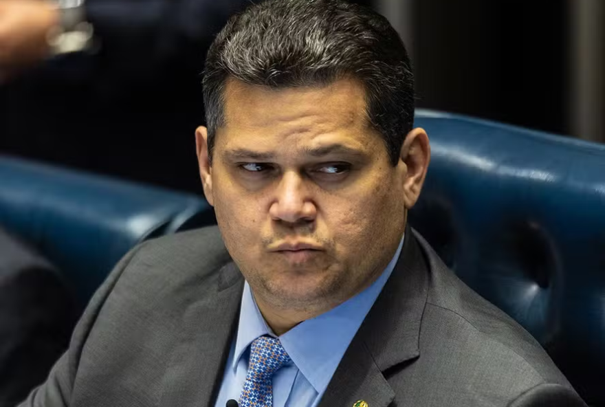 disputa-no-senado-pela-pl-da-dosimetria3A-alcolumbre-versus-governistas disputa-no-senado-pela-pl-da-dosimetria3A-alcolumbre-versus-governistas