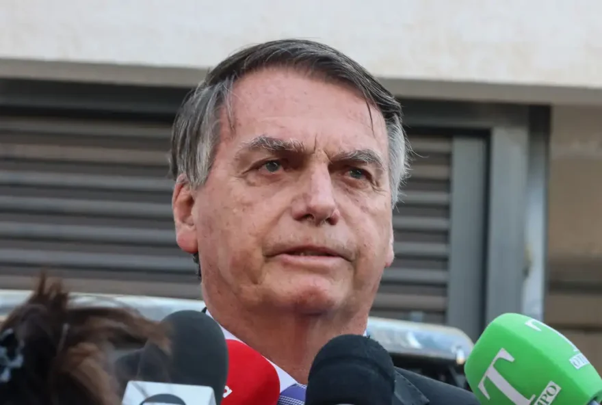 documentos-secretos-como-cadernos2C-minutas-e-planos-sao-utilizados-para-acusar-bolsonaro