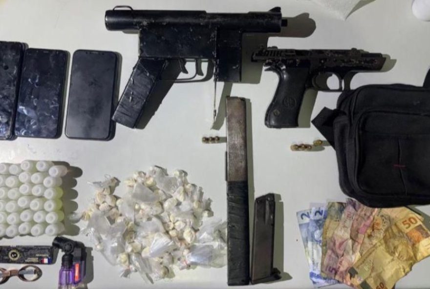 dois-homens-morrem-em-confronto-policial-em-salvador3A-armas-e-drogas-apreendidas dois-homens-morrem-em-confronto-policial-em-salvador3A-armas-e-drogas-apreendidas