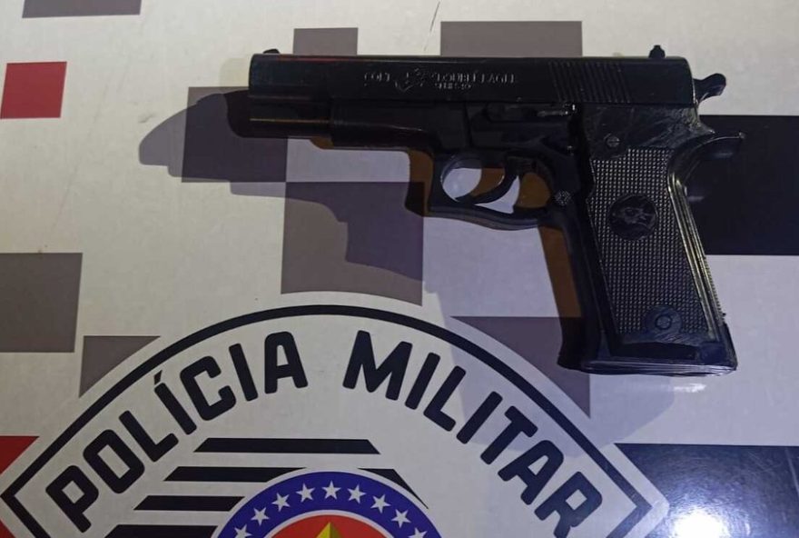 dois-homens-sao-detidos-apos-tentativa-de-assalto-em-terminal-de-mogi-das-cruzes3A-seguranca-e-colaboracao-sao-fundamentais-para-combater-a-criminalidade-crescente-no-alto-tiete