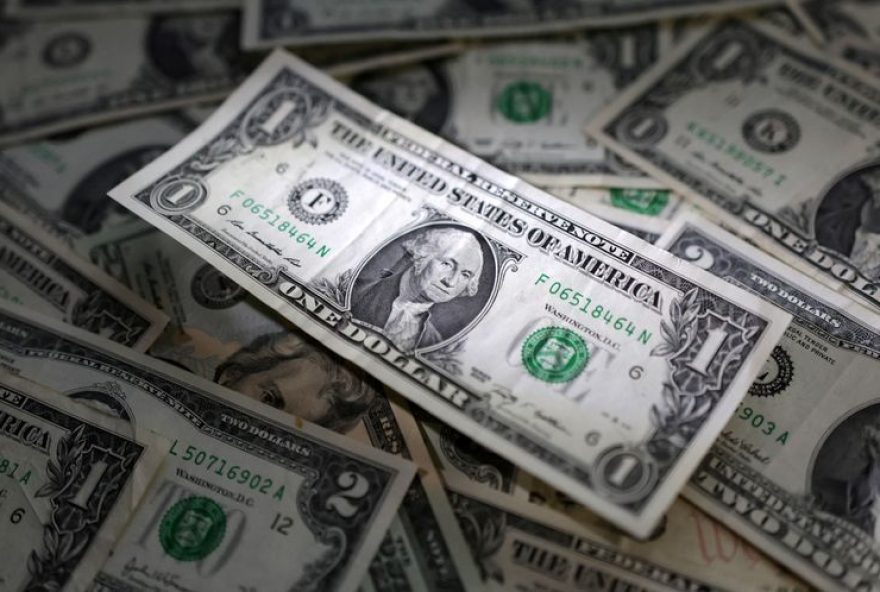 dolar-abre-em-alta-com-mercado-de-olho-no-exterior-e-em-falas-de-haddad