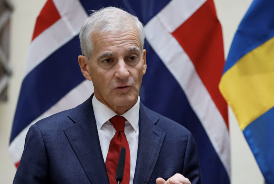 donald-trump-liga-disputa-pela-groenlandia-ao-nobel-da-paz-em-carta-a-jonas-gahr-store3A-implicacoes-geopoliticas-e-economicas-em-foco