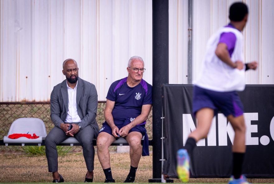 dorival-junior-e-fabinho-soldado-marcam-presenca-no-treino-sub-20-do-corinthians-em-busca-de-novos-talentos-para-o-time-profissional
