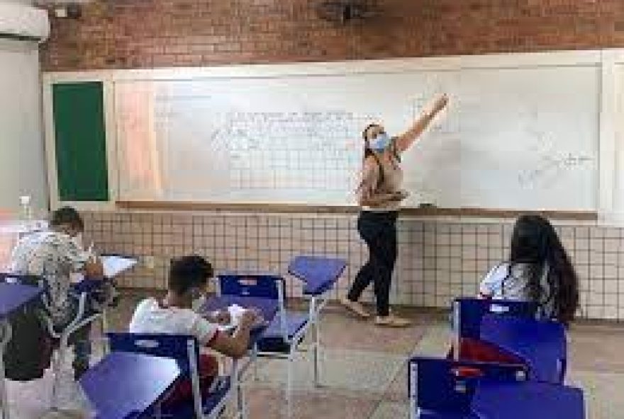 Falta de profissionais pode impactar ensino (Foto: Reprodução)