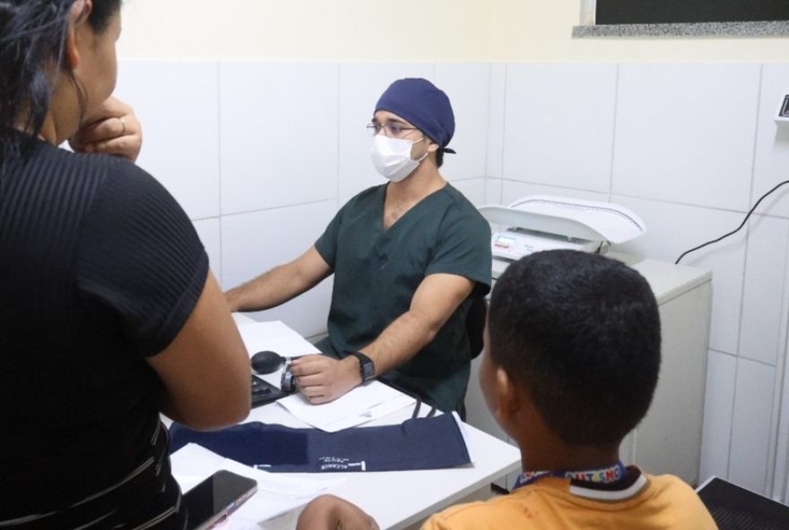 doze-postos-de-saude-de-fortaleza-abrem-neste-fim-de-semana-com-foco-na-saude-infantil3A-veja-os-horarios