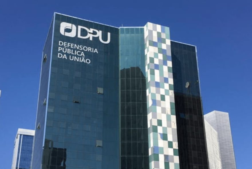 dpu-pede-fim-da-raspagem-de-cabelo-em-presos3A-medidas-em-15-dias