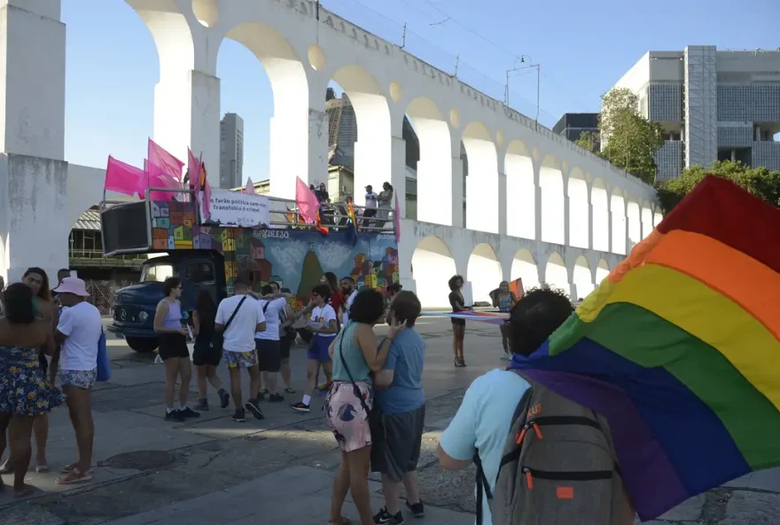 O Brasil agora tem parâmetros estabelecidos para todo o processo penal que envolva pessoas LGBTQIA+ 
(Foto: Agência Brasil)