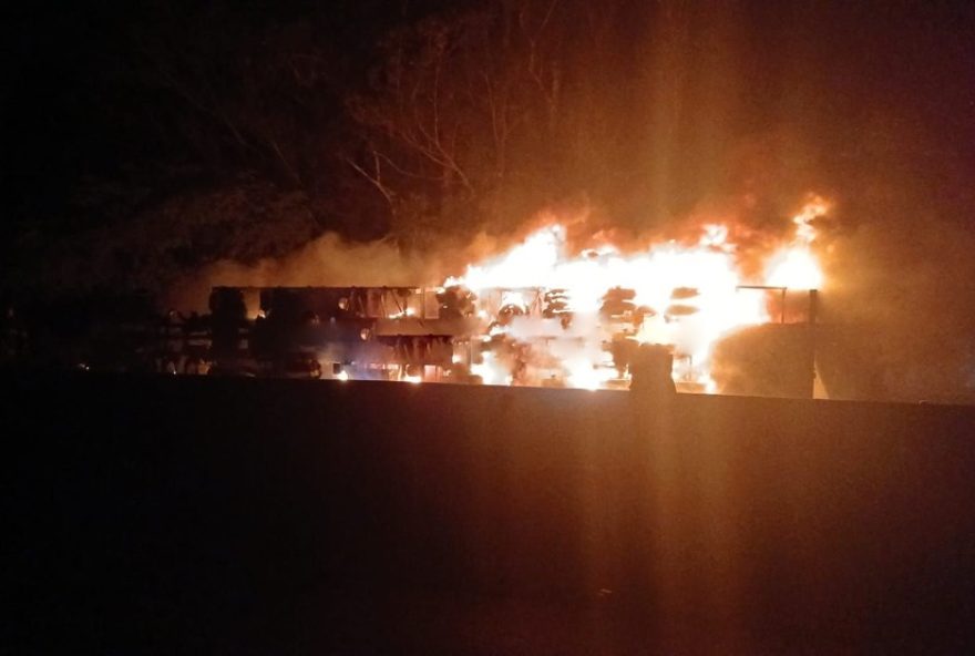 duas-pessoas-morrem-em-acidente-com-carreta-em-assis-sp3A-tragedia-alerta-para-seguranca-no-transito