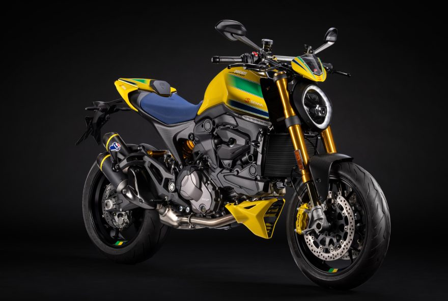 Edição limitada Ducati Monster Senna em homenagem a Ayrton Senna, com design inspirado nas cores do capacete do lendário piloto de F1, já está disponível para encomendas no Brasil