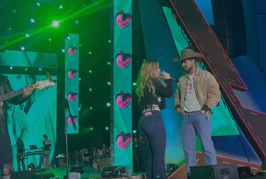 duda-bertelli-e-ze-felipe3A-carona-de-moto-e-show-juntos-em-barretos-levantam-rumores-de-romance