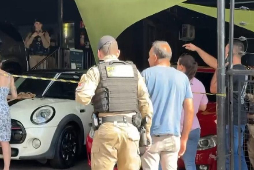 duplo-homicidio-choca-cascavel3A-pai-e-filho-assassinados-em-loja-de-carros.-populacao-pede-por-justica-e-seguranca-reforcada duplo-homicidio-choca-cascavel3A-pai-e-filho-assassinados-em-loja-de-carros.-populacao-pede-por-justica-e-seguranca-reforcada