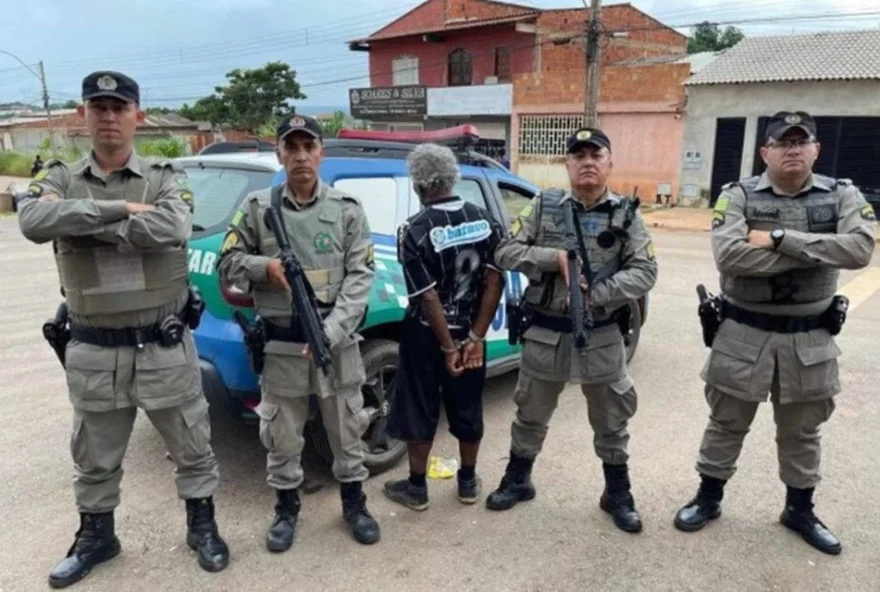 Idoso é preso suspeito de matar mulher com martelo, em Águas Lindas de Goiás