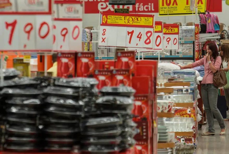 economistas-reforcam-cautela-diante-de-ipca-mensal-suave2C-mas-acima-da-meta-em-12-meses