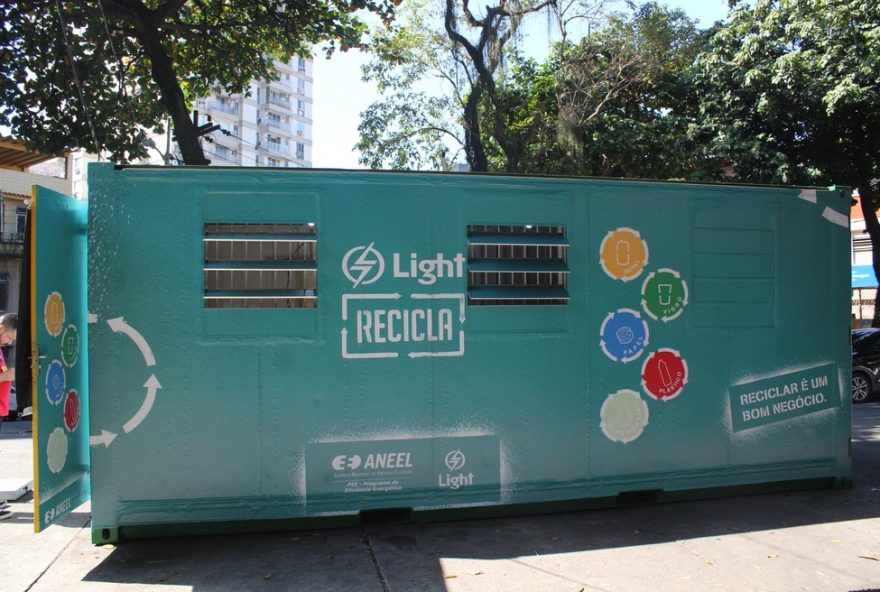 ecoponto-light-recicla3A-inauguracao-na-zona-norte-do-rio-para-incentivar-sustentabilidade-e-reciclagem