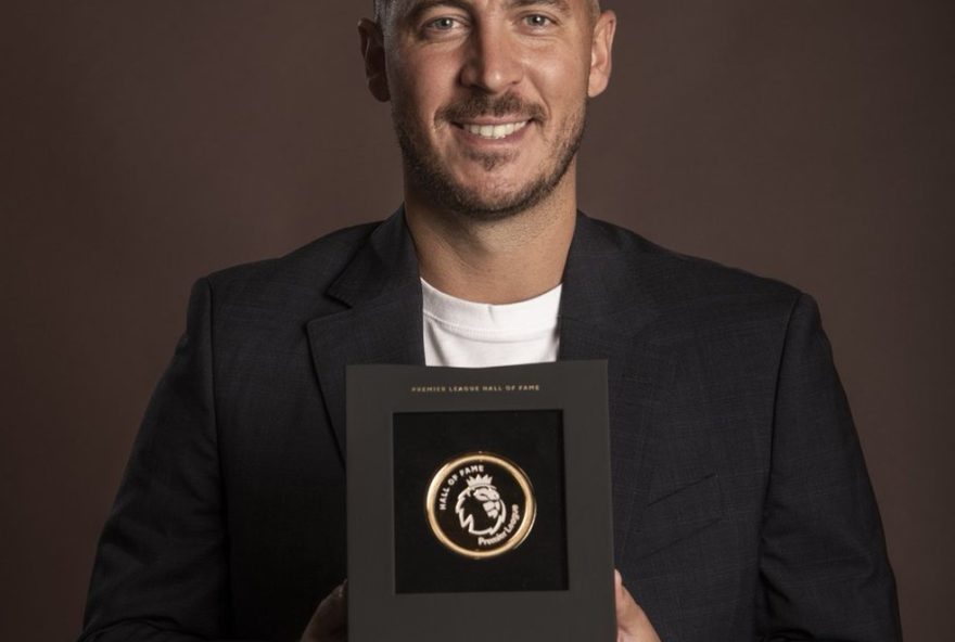 eden-hazard-entra-para-o-hall-da-fama-da-premier-league-ao-lado-de-outras-lendas-do-futebol-ingles eden-hazard-entra-para-o-hall-da-fama-da-premier-league-ao-lado-de-outras-lendas-do-futebol-ingles