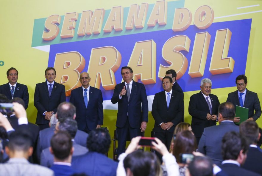 O presidente da República, Jair Bolsonaro, durante o Lançamento da Campanha Semana do Brasil