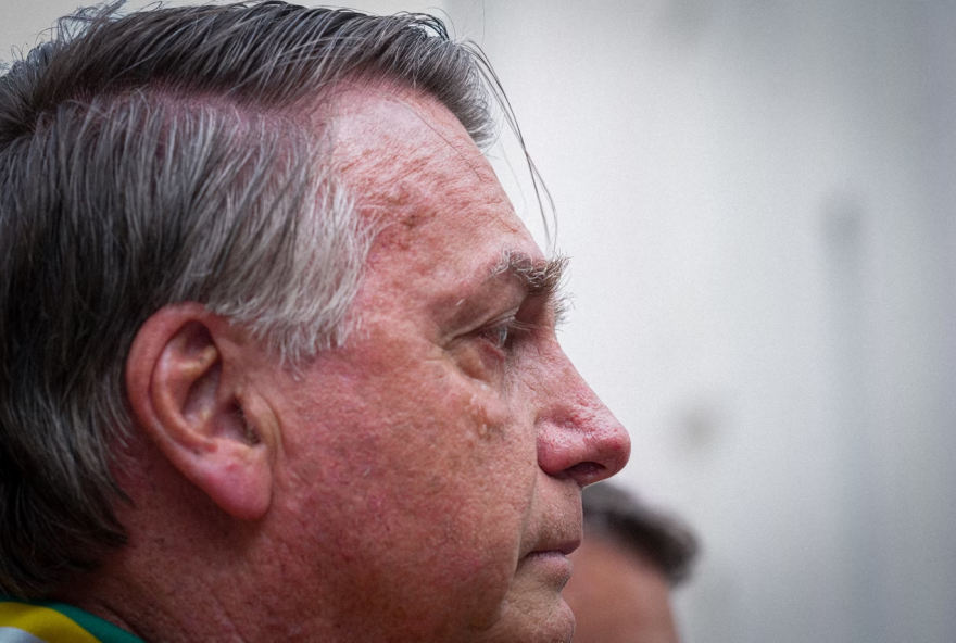 editorial-da-folha-exige-condenacao-de-bolsonaro-no-stf