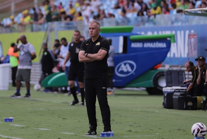 eduardo-baptista-renova-contrato-com-o-criciuma-ate-2027