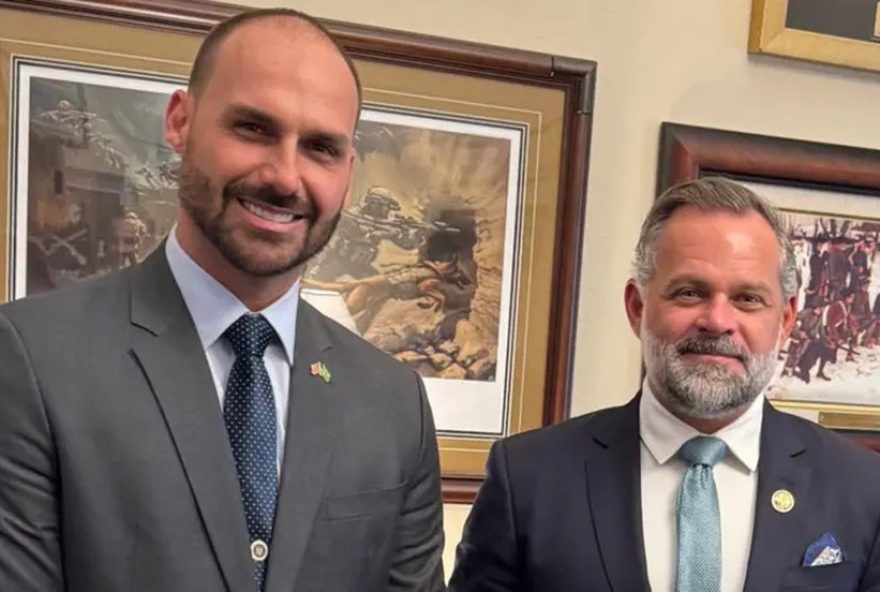 eduardo-bolsonaro-agradece-a-trump-no-truth-social-apos-anuncio-de-tarifas3A-polarizacao-brasil-eua