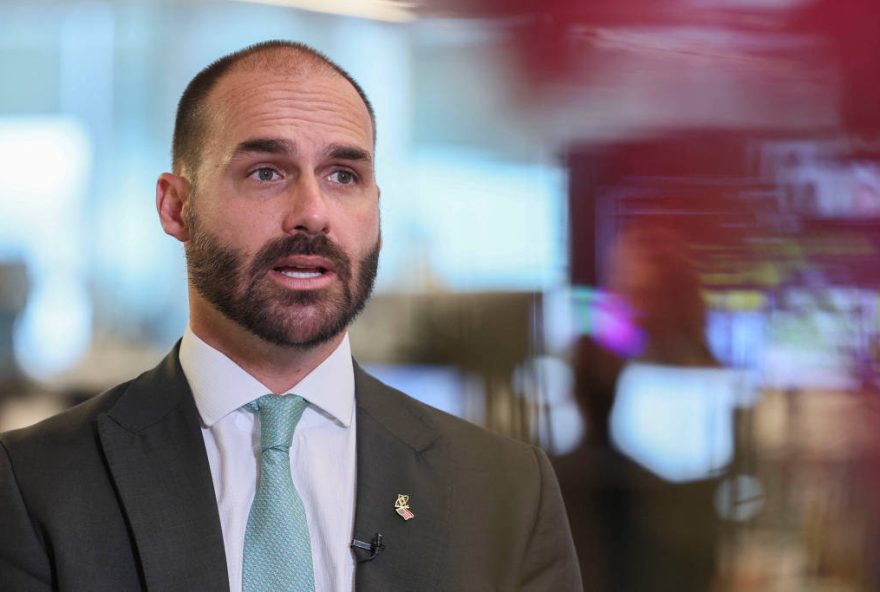 eduardo-bolsonaro-articulou-distribuicao-de-remedio-sem-aval-da-anvisa-durante-a-pandemia
