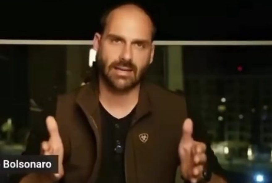 eduardo-bolsonaro-ataca-hugo-motta-apos-ser-notificado-e-ameacado-de-perder-mandato eduardo-bolsonaro-ataca-hugo-motta-apos-ser-notificado-e-ameacado-de-perder-mandato