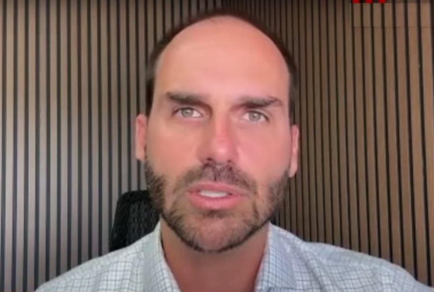 eduardo-bolsonaro-comenta-sobre-retirada-de-tarifa-dos-eua-contra-o-brasil