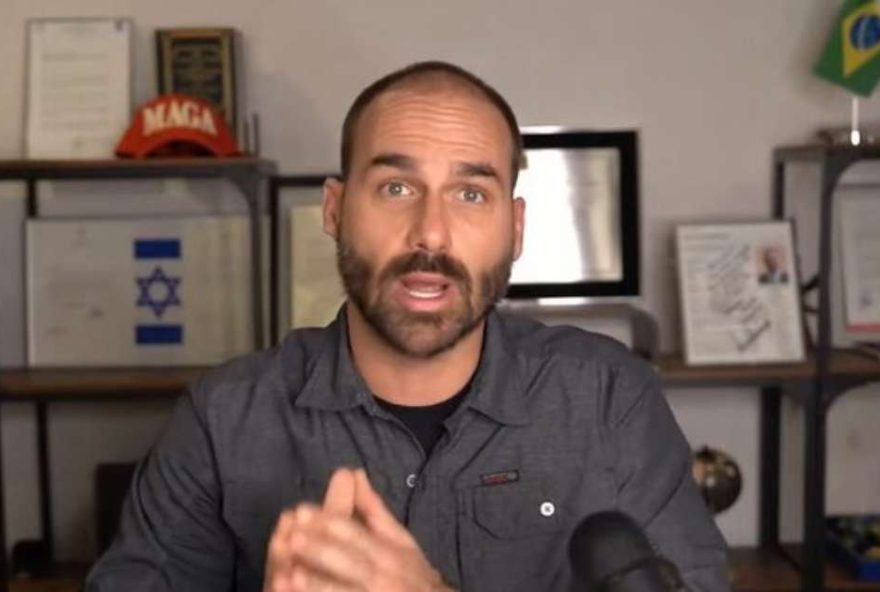 eduardo-bolsonaro-considera-possibilidade-de-solicitar-passaporte-apatrida3A-o-que-e-e-como-funciona eduardo-bolsonaro-considera-possibilidade-de-solicitar-passaporte-apatrida3A-o-que-e-e-como-funciona