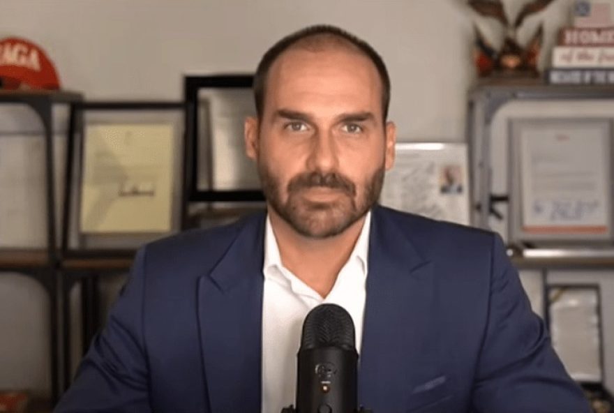 eduardo-bolsonaro-critica-moraes-durante-audiencia-nos-eua