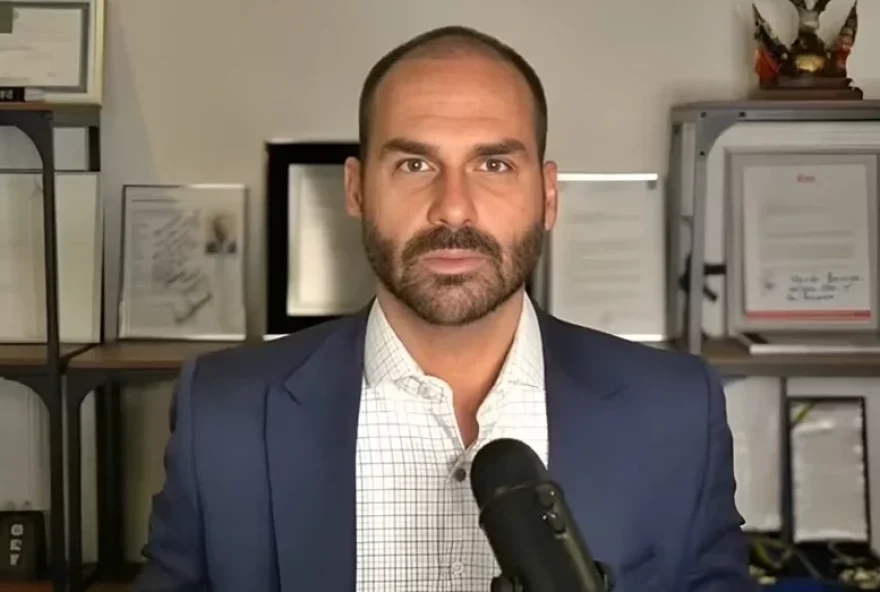 eduardo-bolsonaro-critica-relator-da-anistia-e-cita-possiveis-sancoes