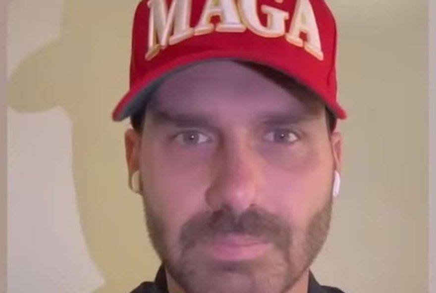 eduardo-bolsonaro-e-incluido-na-lista-de-devedores-da-uniao-por-divida-de-quase-r24-14-mil3B-entenda