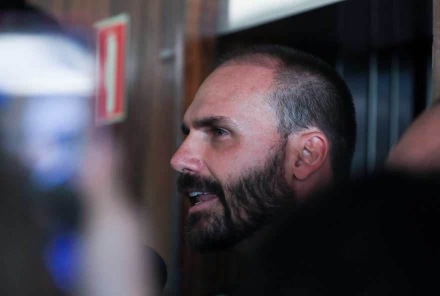 eduardo-bolsonaro-e-proibido-de-participar-e-tem-votos-anulados