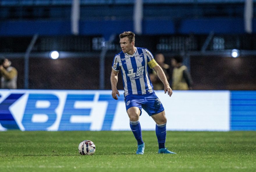 eduardo-brock2C-zagueiro-e-capitao-do-avai2C-destaca-foco-da-equipe-em-entrevista-coletiva-antes-de-partida-contra-o-vila-nova-na-serie-b