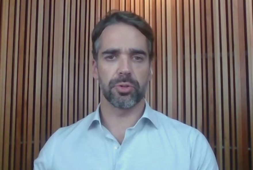 eduardo-leite-afirma-independencia-politica-em-entrevista-a-cnn eduardo-leite-afirma-independencia-politica-em-entrevista-a-cnn